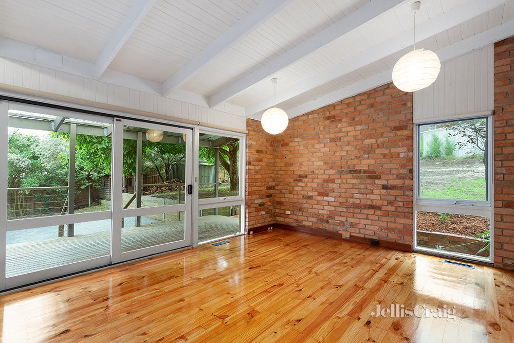 42 Gladstone Road, Briar Hill image 3