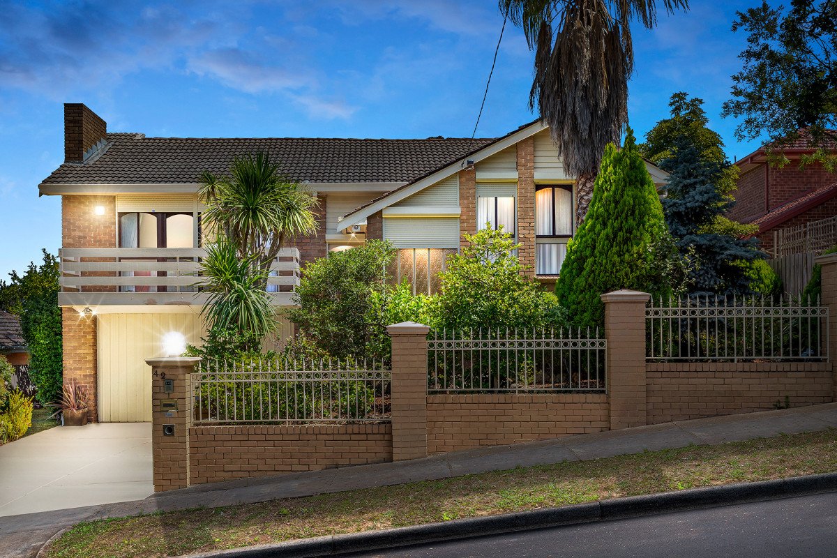 42 Grange Park Avenue, Doncaster image 2