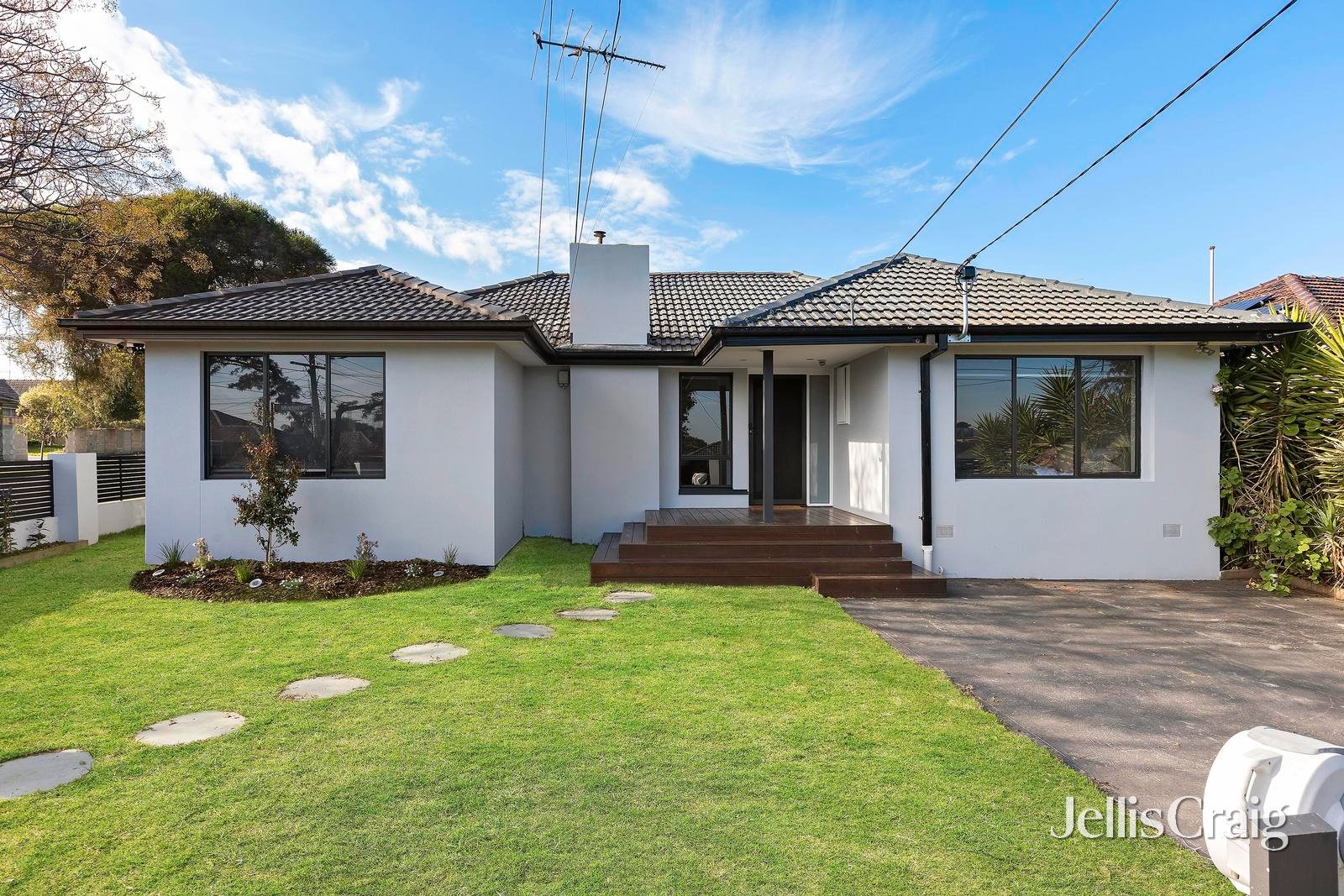 42 Harrington Road, Airport&nbsp;West image 1