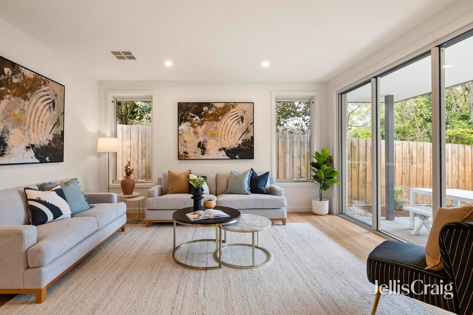 4/2 Harrison Street, Mitcham image 2