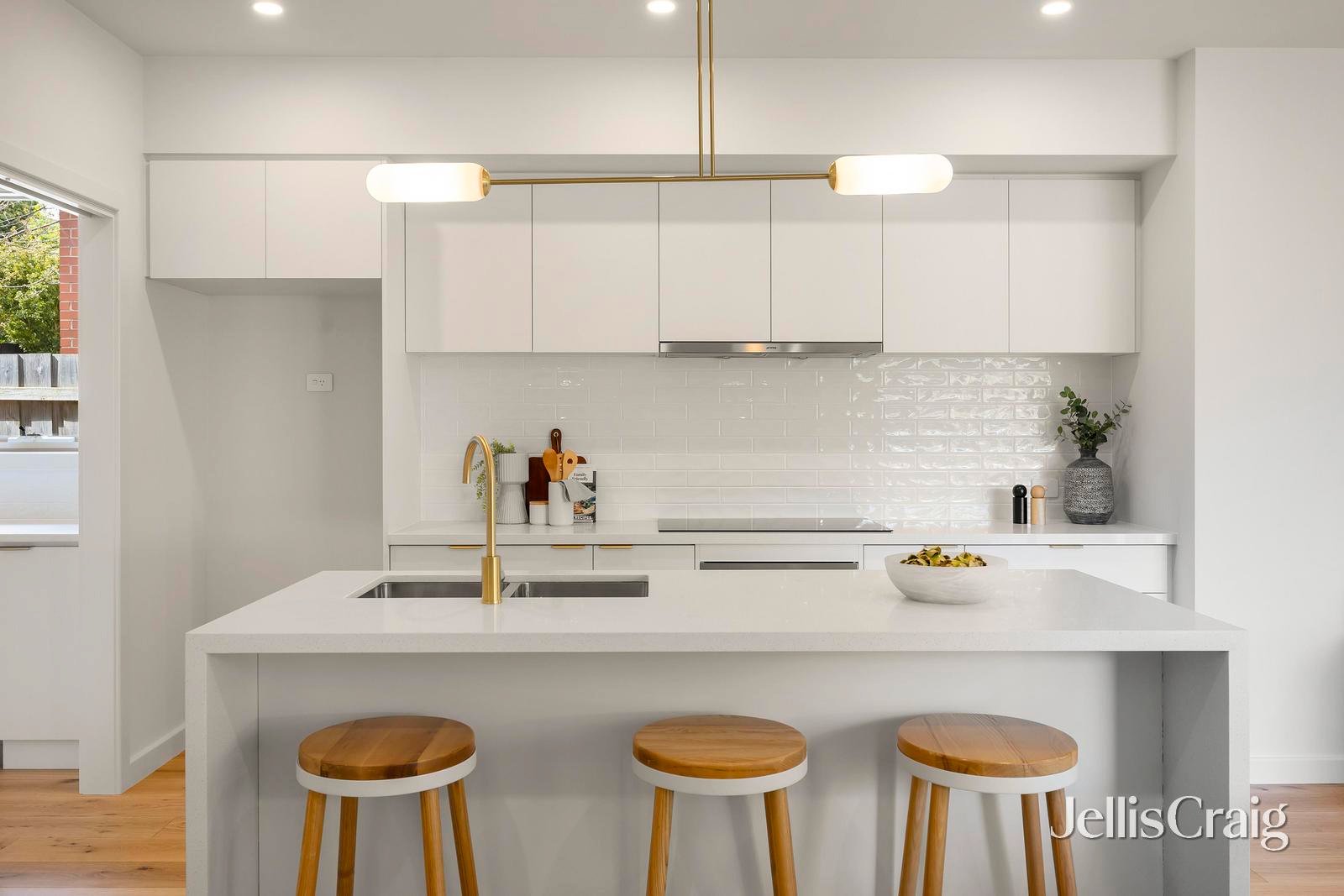 4/2 Harrison Street, Mitcham image 5