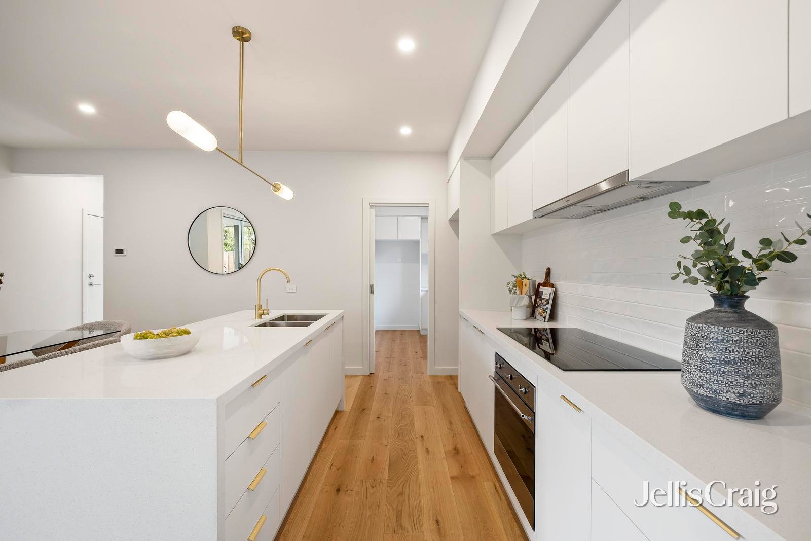 4/2 Harrison Street, Mitcham image 6