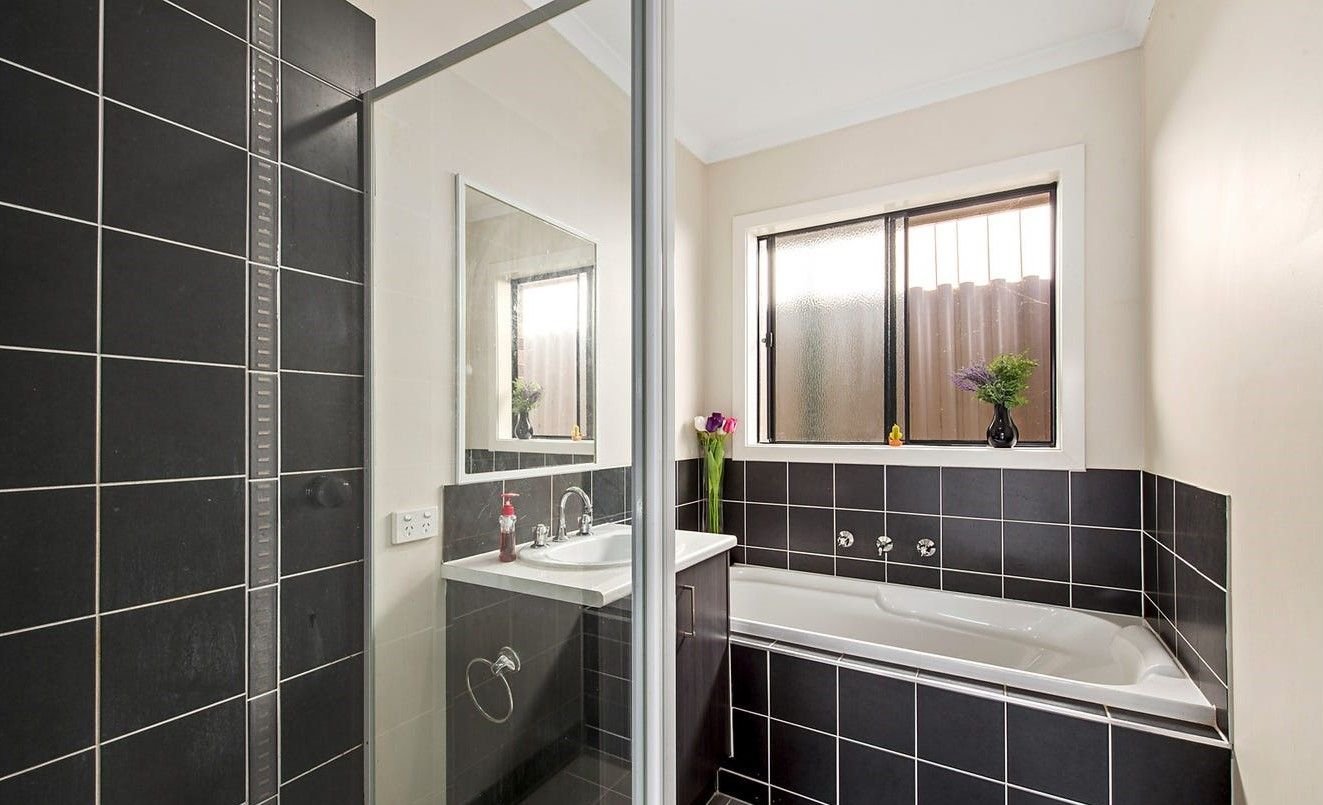 42 Hedwig Drive, Mooroolbark image 8
