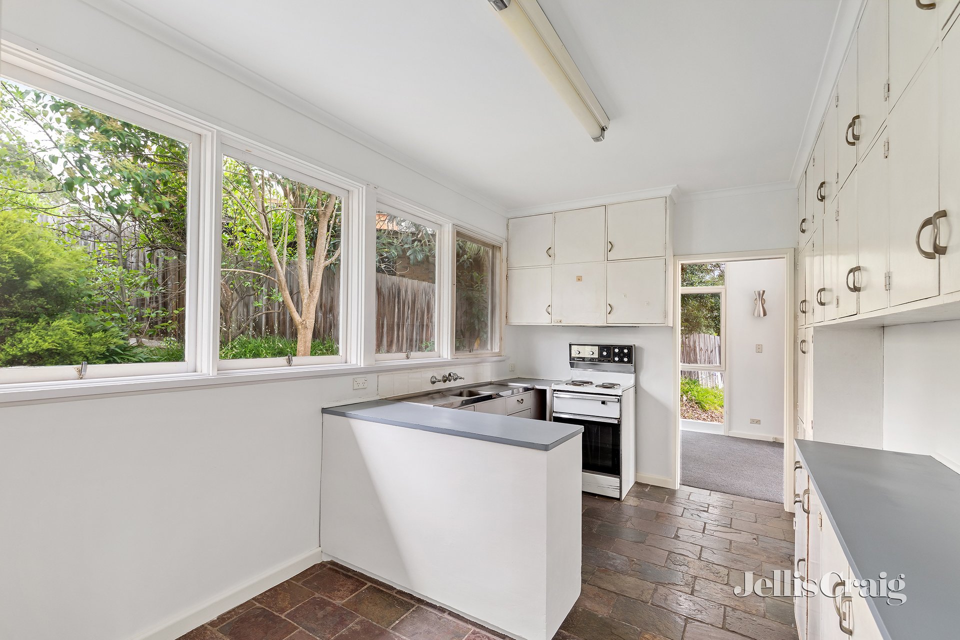 42 Henry Street, Eltham image 2