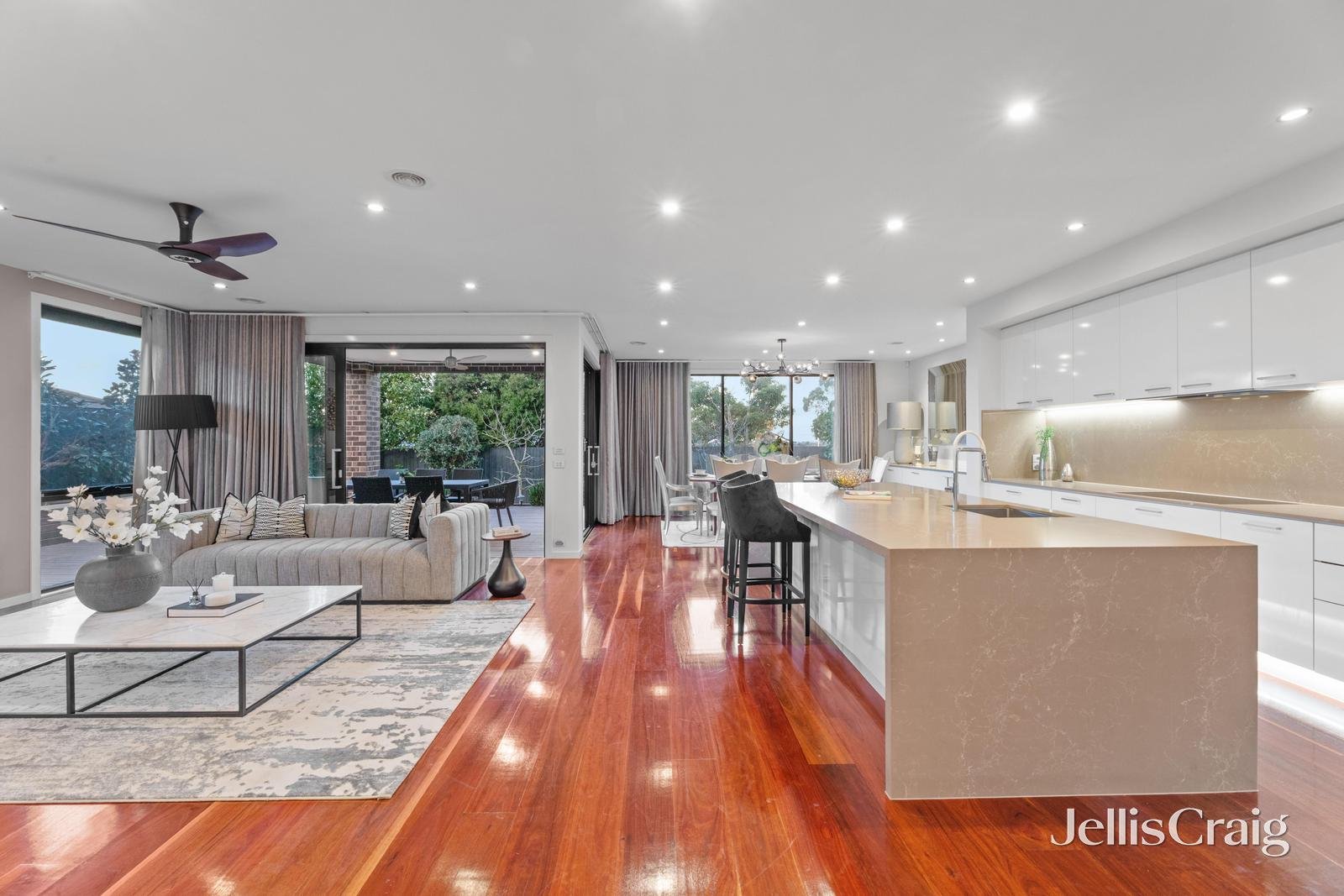 42 Highvale Road, Glen Waverley image 5