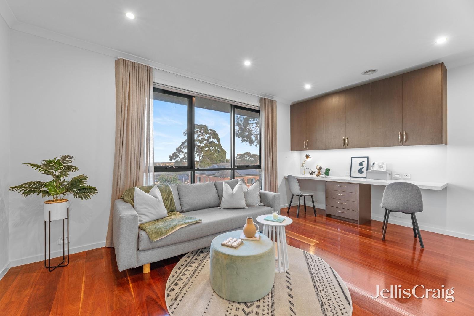 42 Highvale Road, Glen Waverley image 16