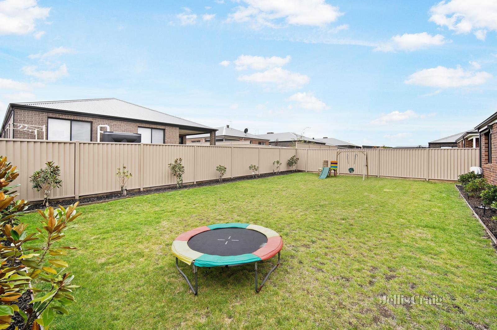 42 Honour Avenue, Winter Valley image 13