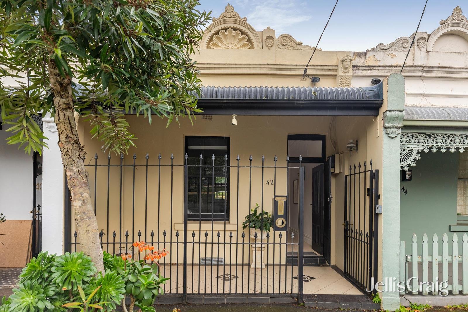 42 Hotham Street, Collingwood image 1