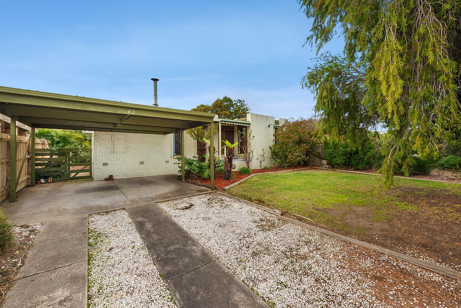42 Huxley Avenue, Mulgrave VIC 3170