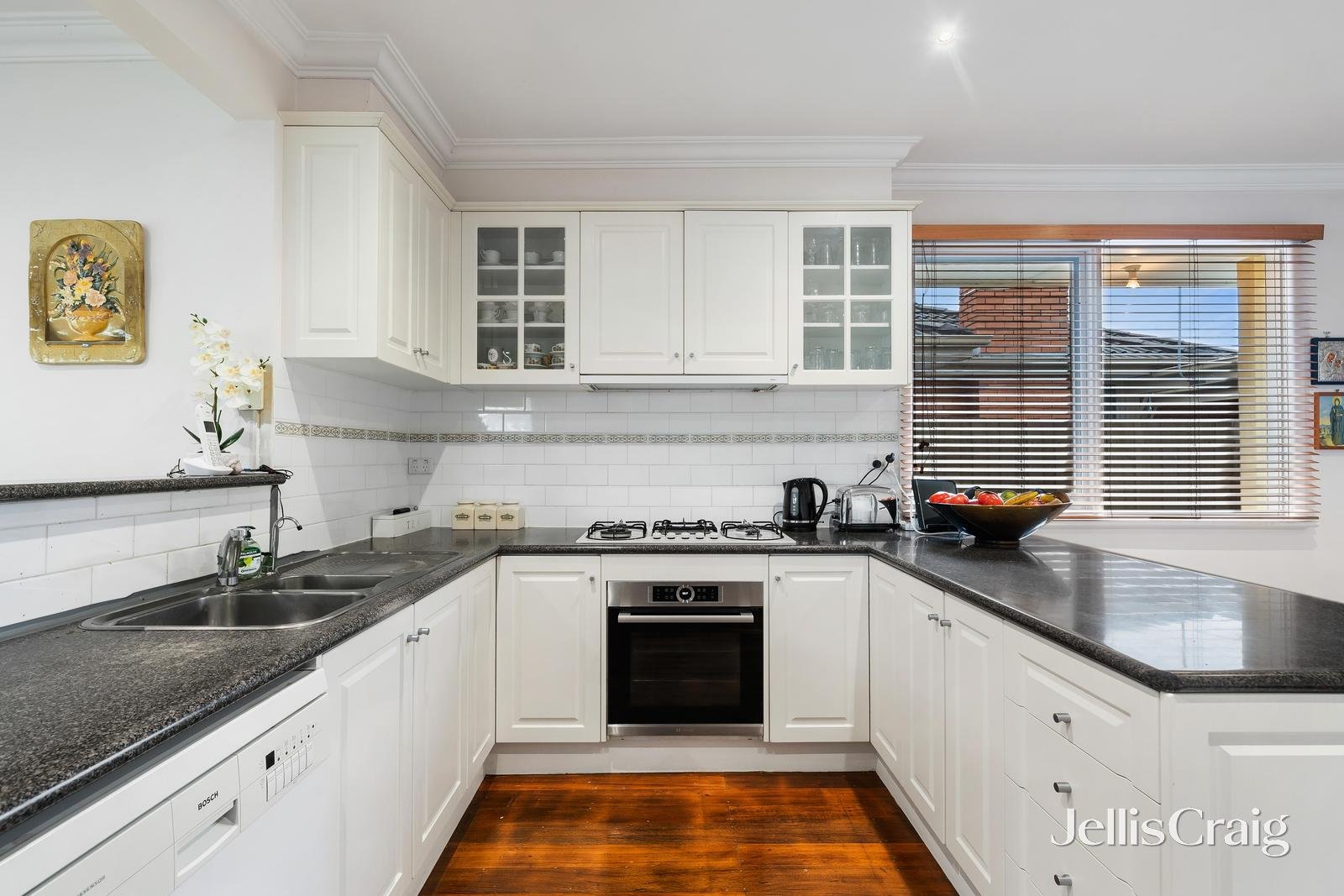 42 Joan Crescent, Burwood East image 4