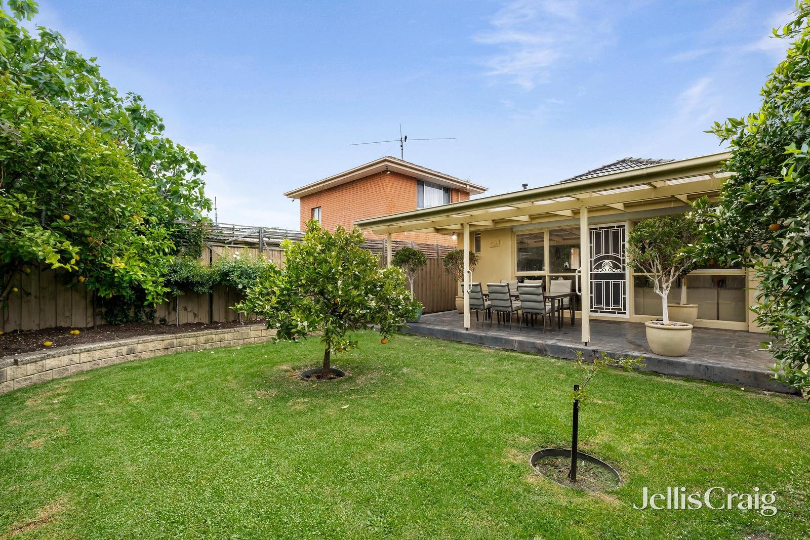 42 Joan Crescent, Burwood East image 8