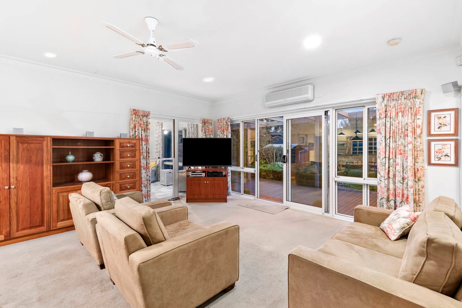 Property Gallery Thumbnail 6