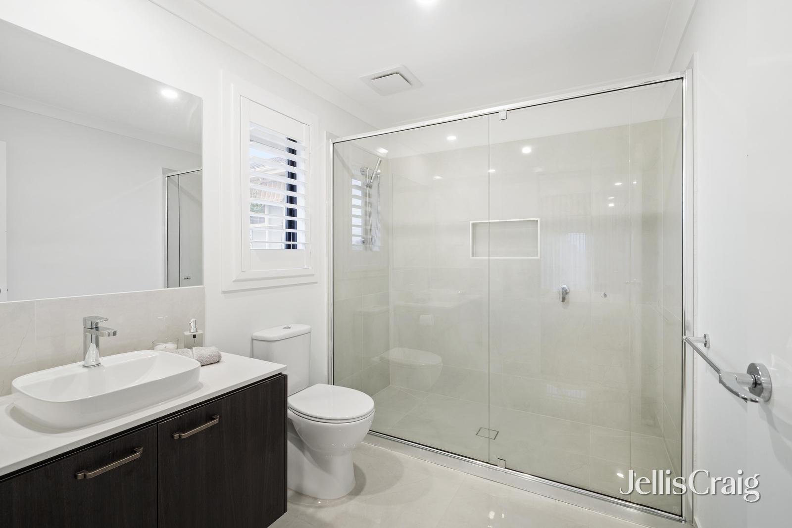42 Joyce Avenue, Glen Waverley image 15