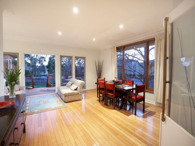 42 Kenny Street, Balwyn North image 4