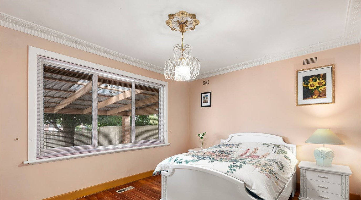 42 Lancaster Street, Bentleigh East image 5