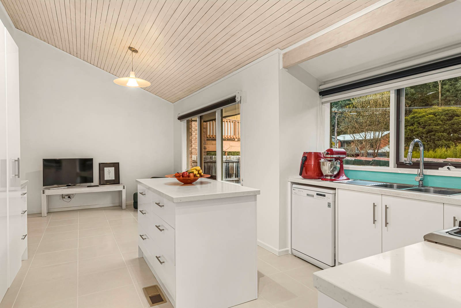 Property Gallery Thumbnail 6