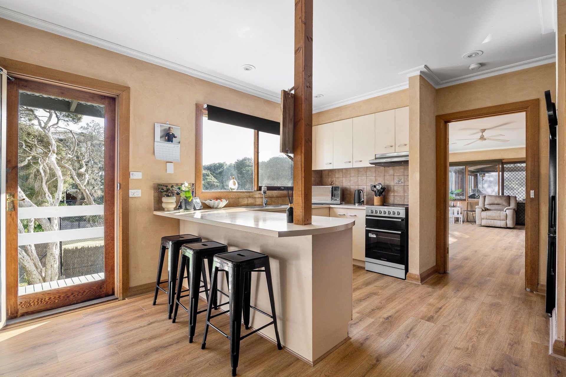 Property Gallery Thumbnail 7