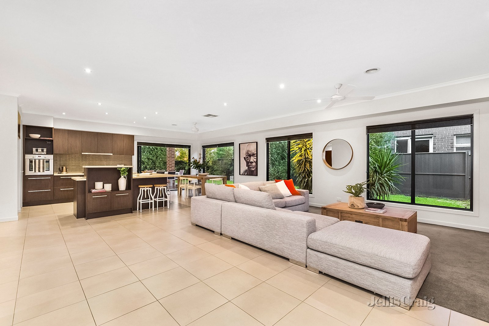 42 Magazine Way, Maribyrnong image 2