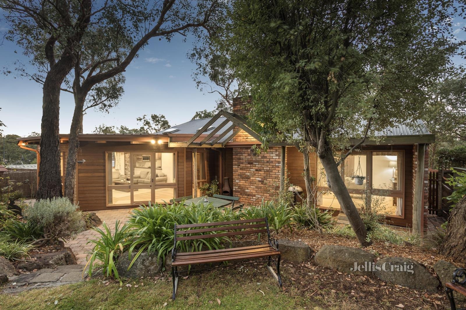 42 Manning Road, Eltham North image 16