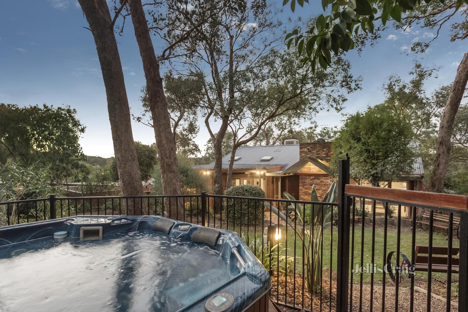 42 Manning Road, Eltham North image 17