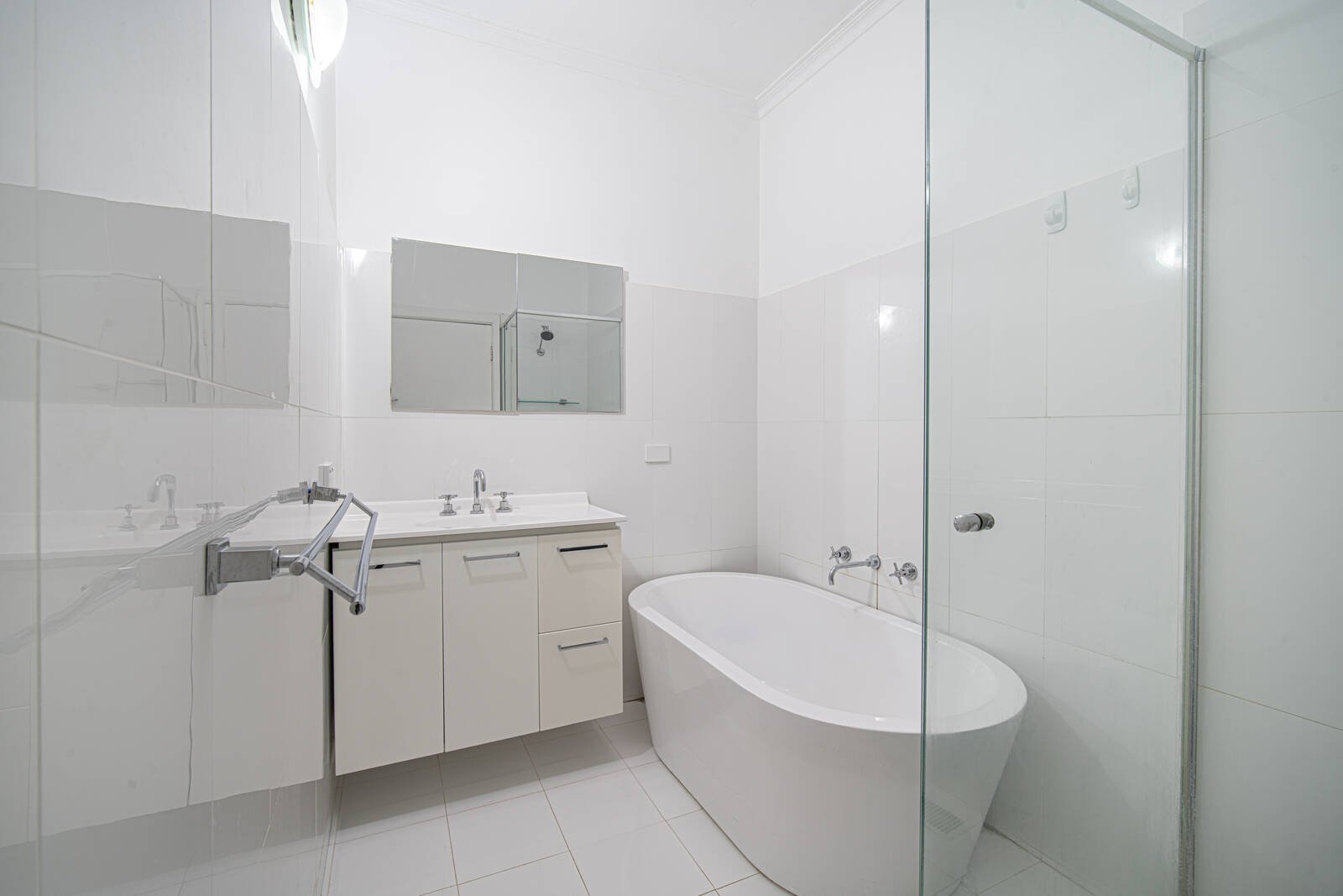 Property Gallery Thumbnail 8