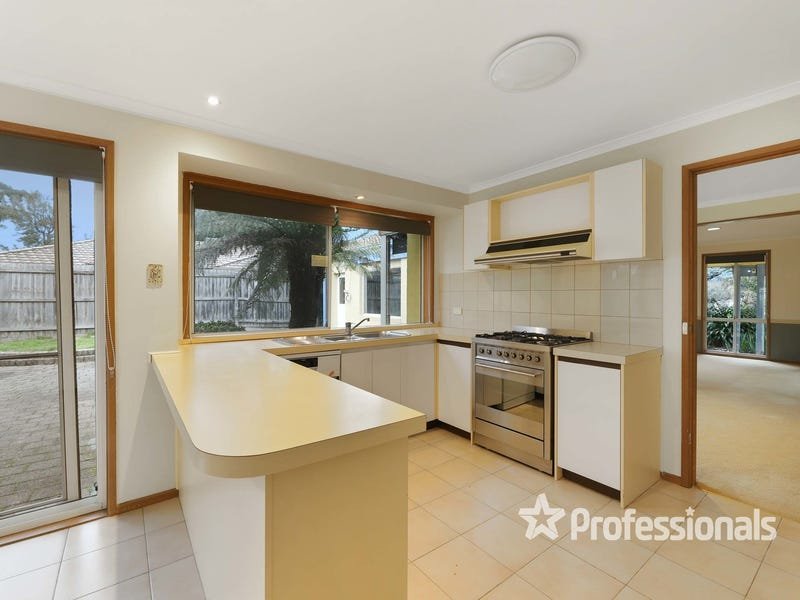 42 Maroondah Highway, Croydon image 9