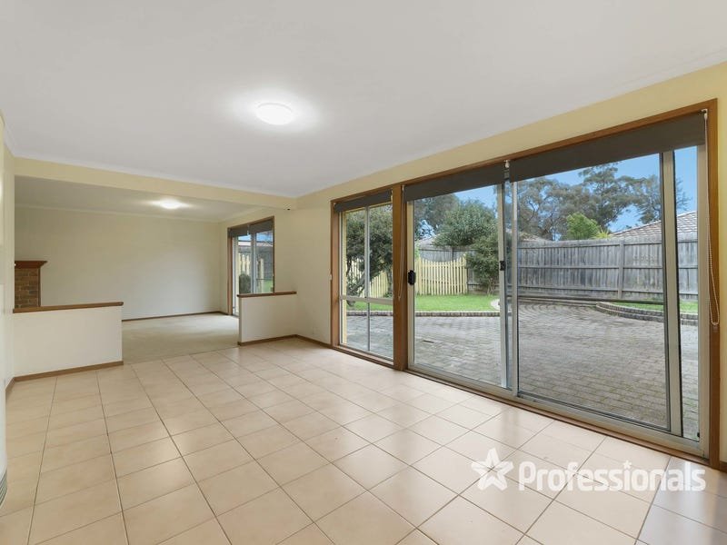 42 Maroondah Highway, Croydon image 12