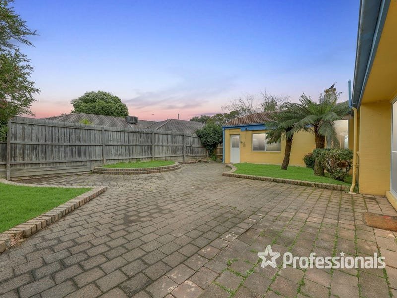 42 Maroondah Highway, Croydon image 16