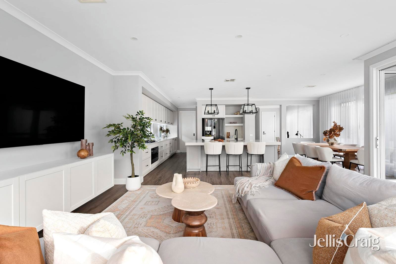 42 Mary Street, Essendon image 4