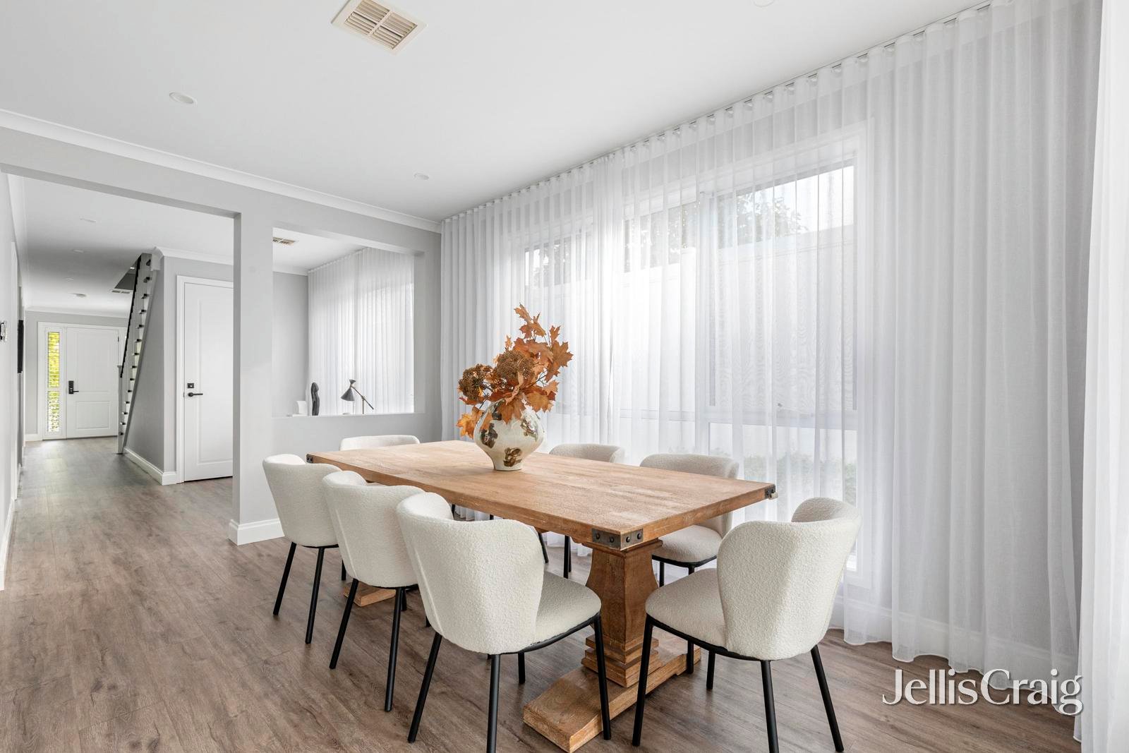 42 Mary Street, Essendon image 6