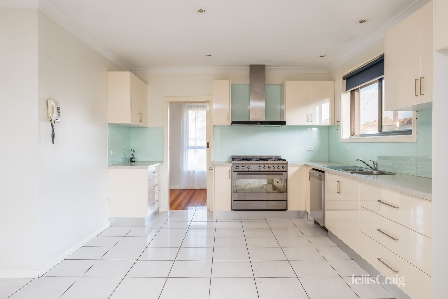 42 Moira Avenue, Reservoir image 4