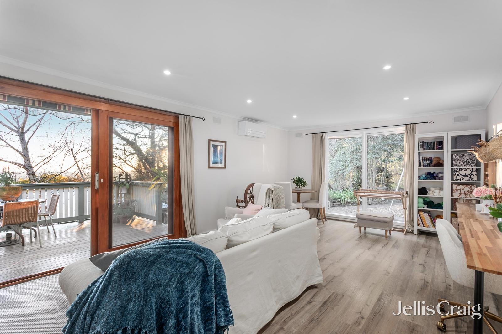 42 Mont Albert Road, Ferntree Gully image 3
