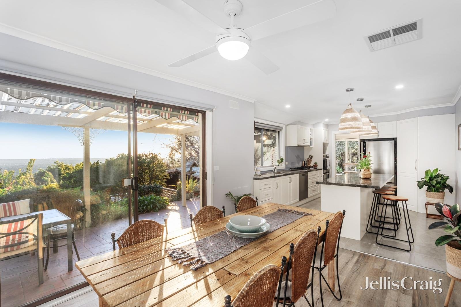 42 Mont Albert Road, Ferntree Gully image 4
