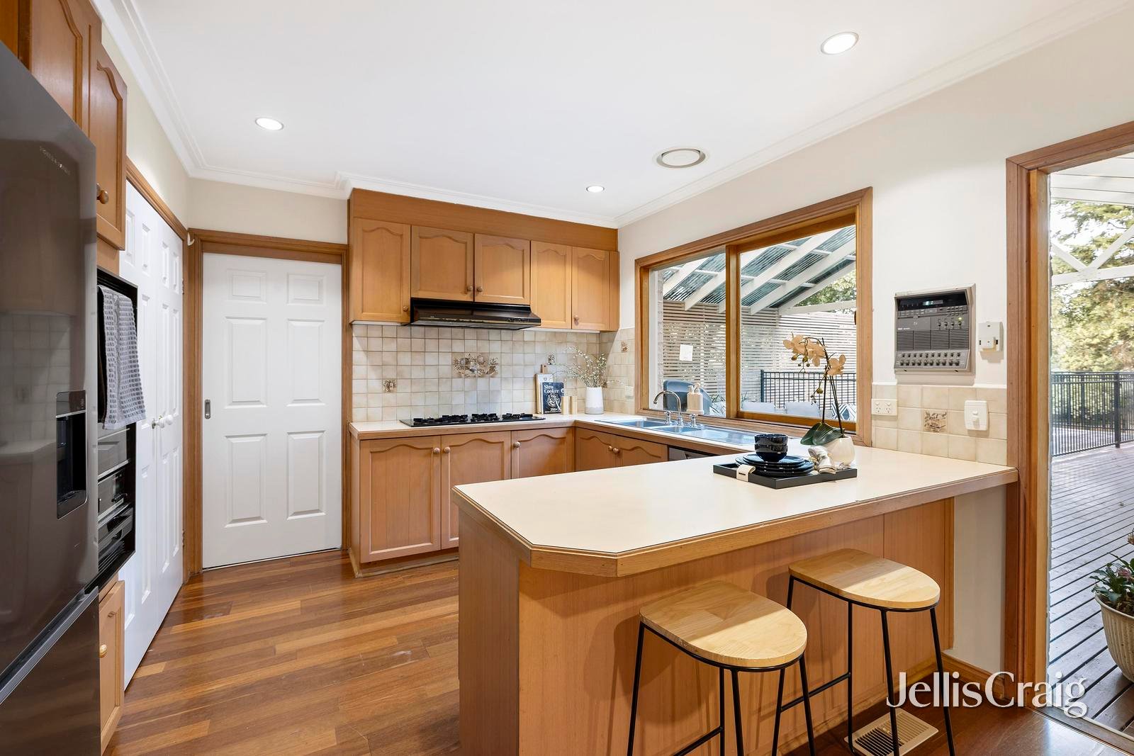 42 Newlands Crescent, Doncaster&nbsp;East image 4