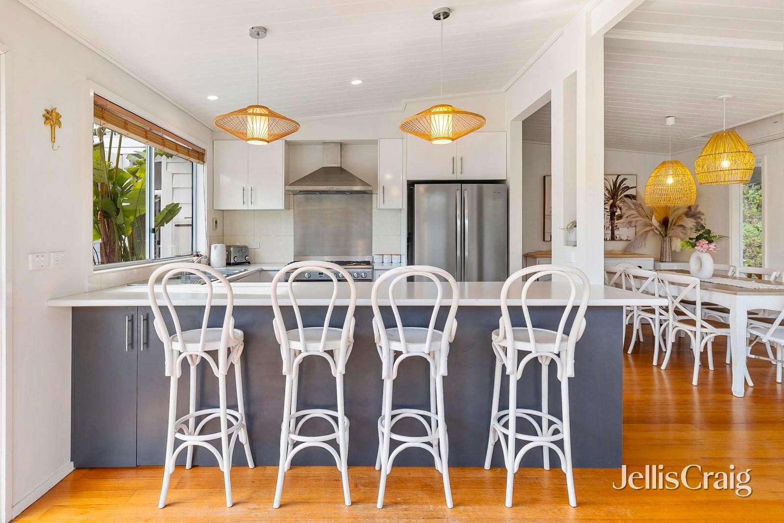 42 Normanby Road, Sorrento image 3