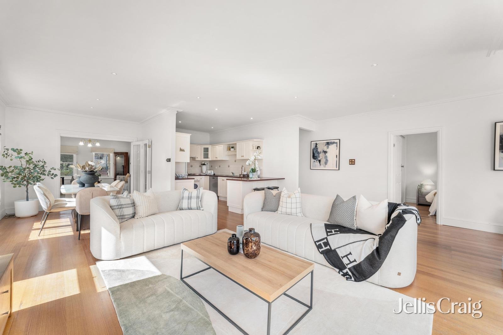 42 Olympiad Crescent, Box&nbsp;Hill&nbsp;North image 4