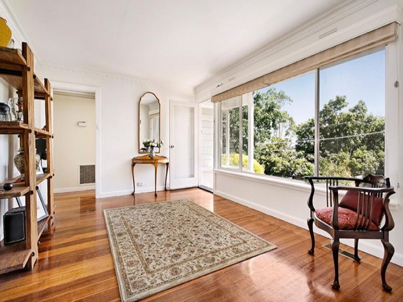 42 Orchard Crescent, Mont Albert North image 6
