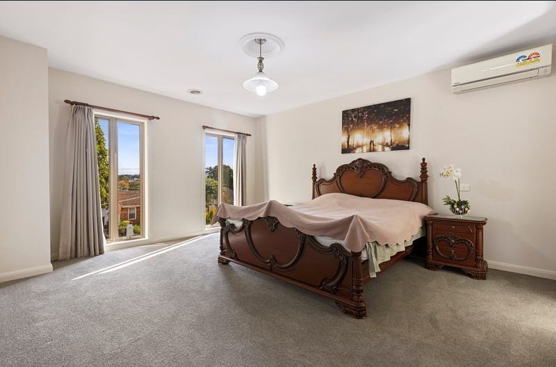 42 Panoramic Grove, Glen&nbsp;Waverley image 8