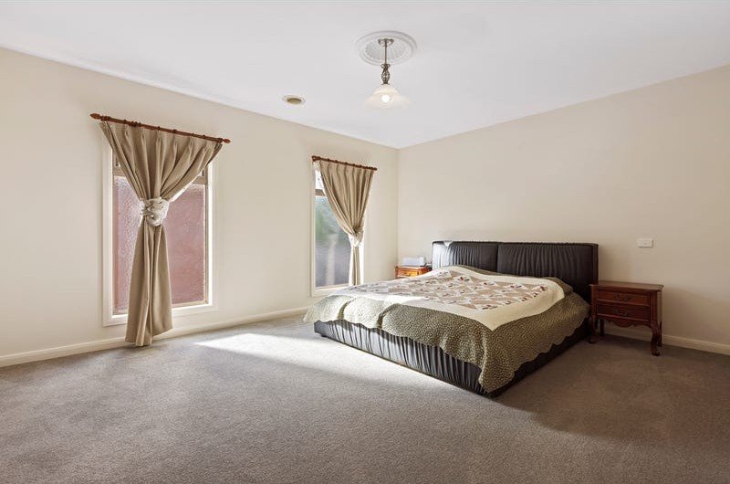 42 Panoramic Grove, Glen&nbsp;Waverley image 10