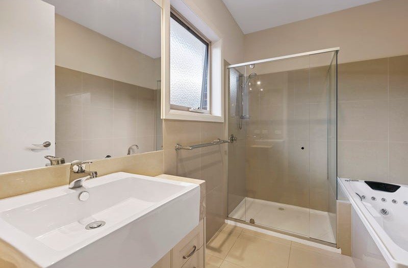 42 Panoramic Grove, Glen&nbsp;Waverley image 9