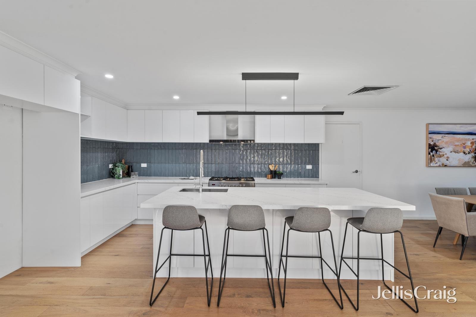 42 Partridge Way, Mooroolbark image 6