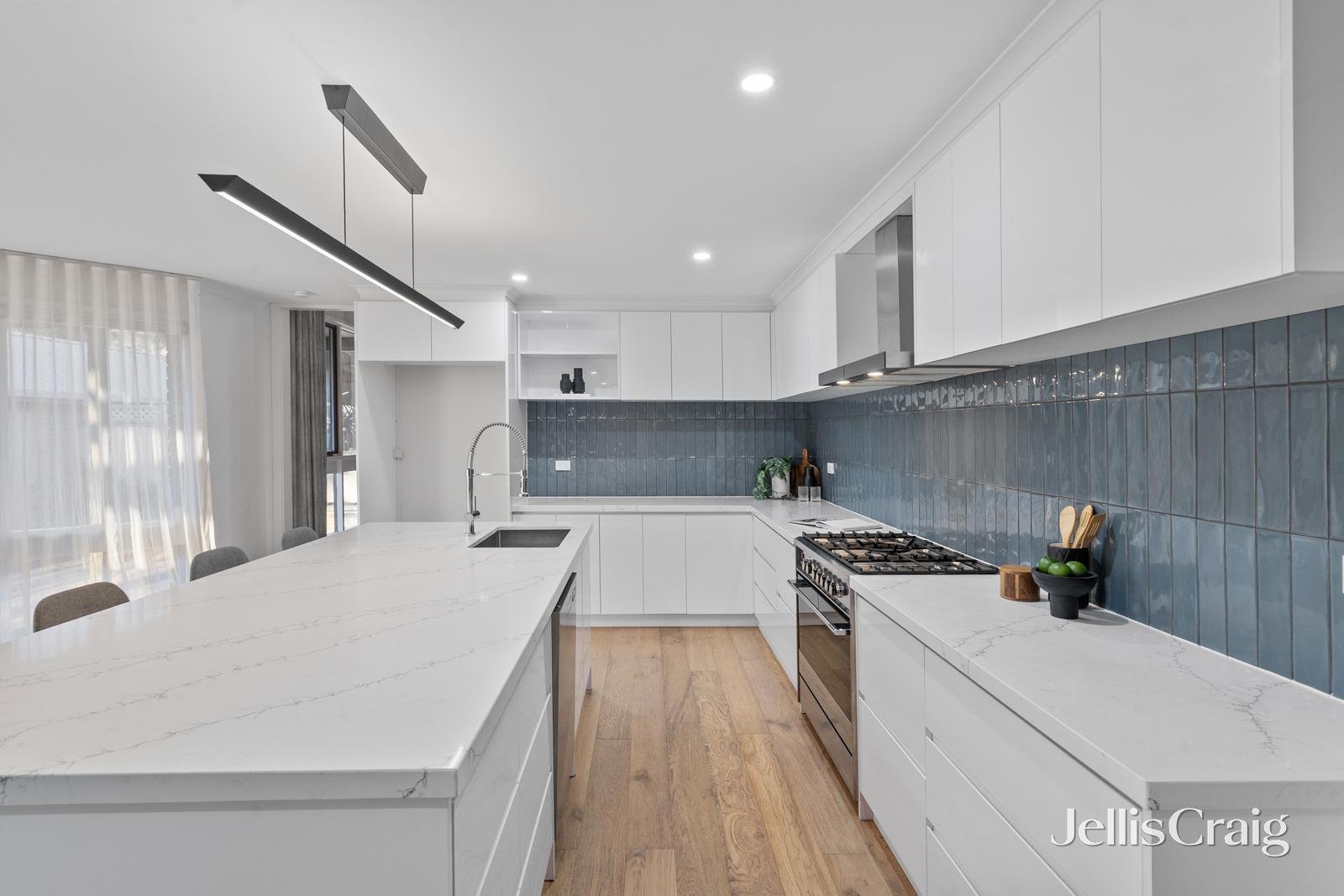 42 Partridge Way, Mooroolbark image 7