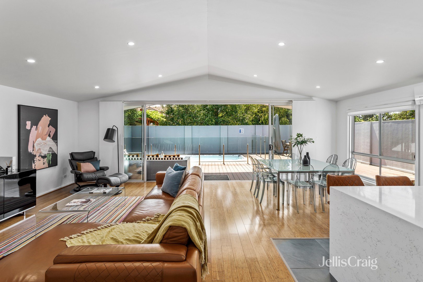 42 Peel Street, Newport image 1