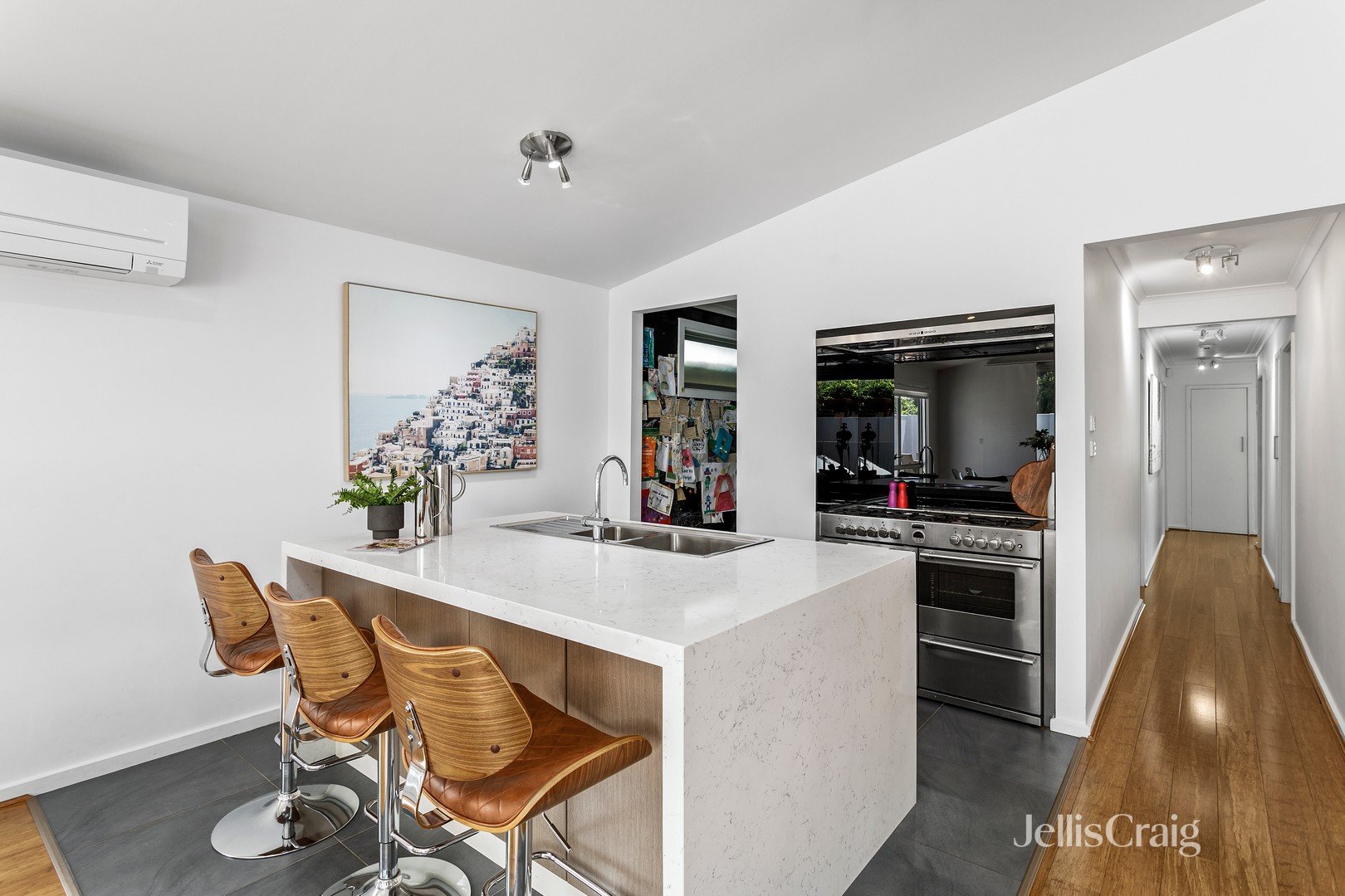 42 Peel Street, Newport image 4