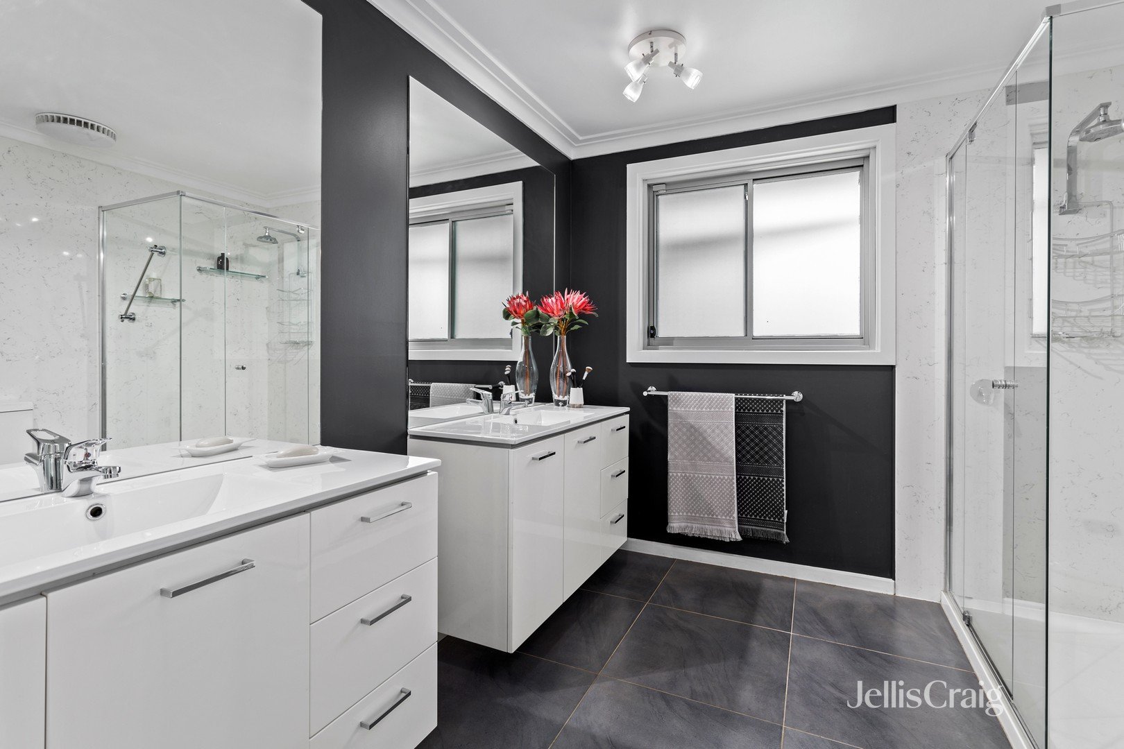 42 Peel Street, Newport image 11