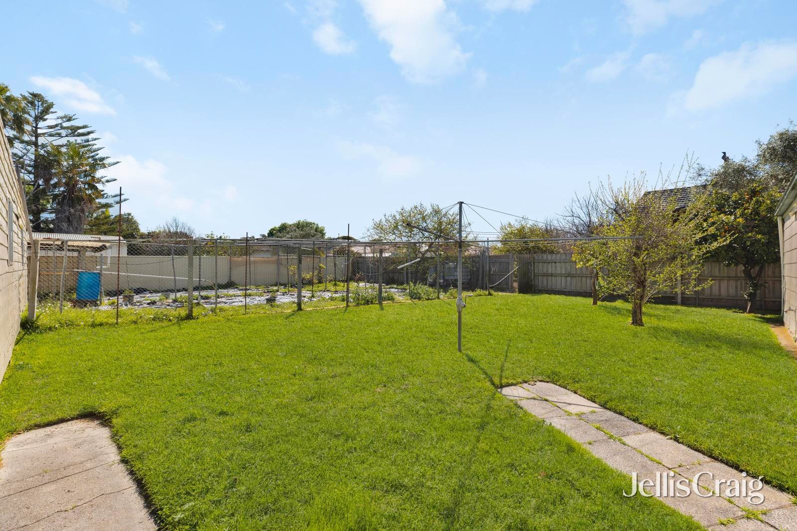 42 Royal Avenue, Springvale image 8