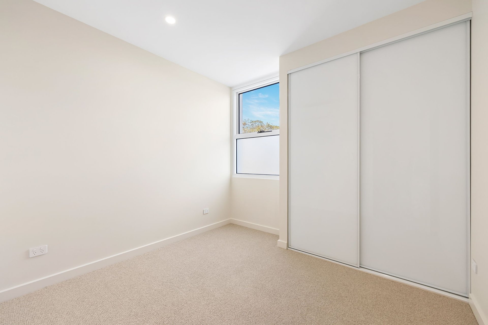 4/2 Ruda Street, Doncaster image 7