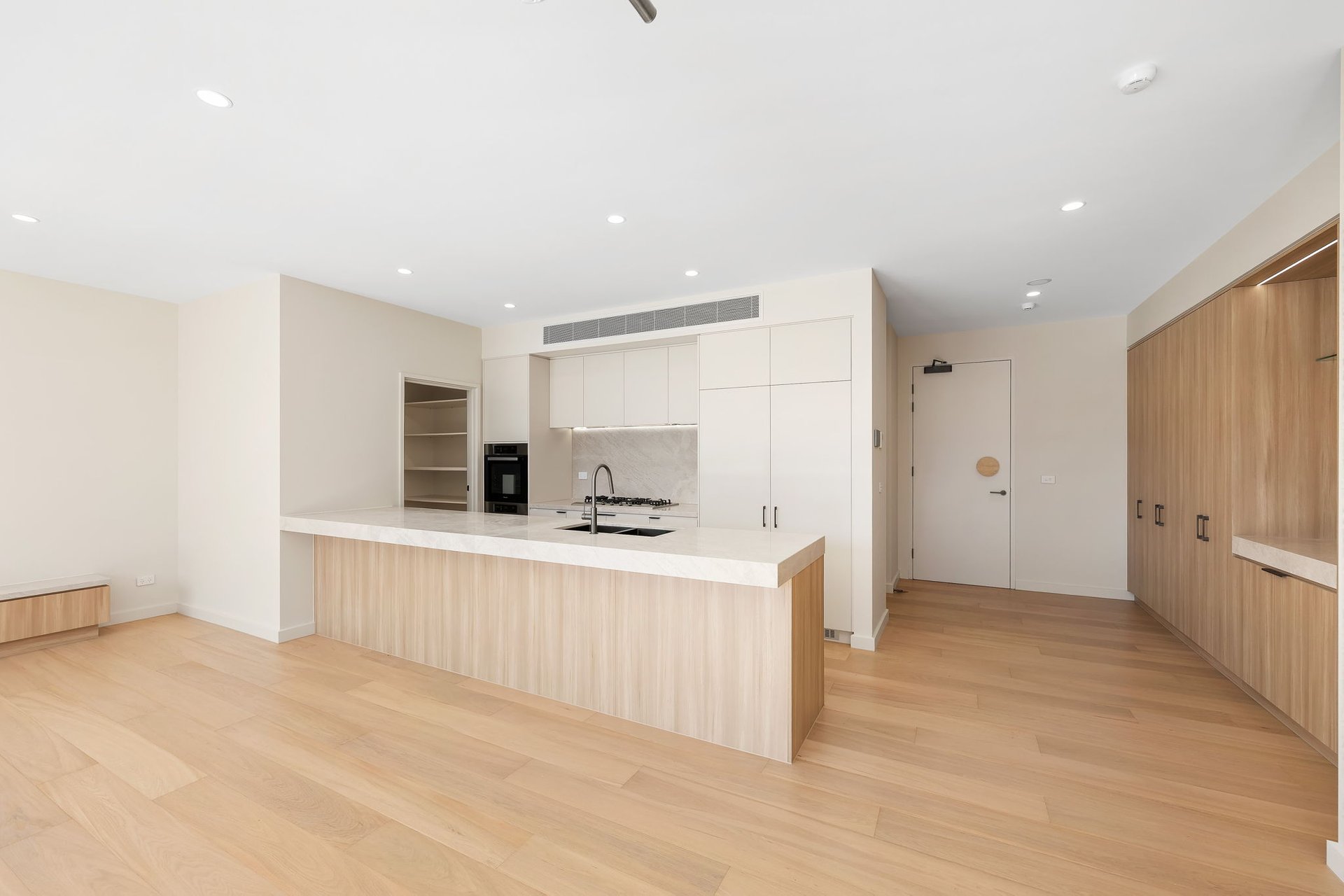 4/2 Ruda Street, Doncaster image 4