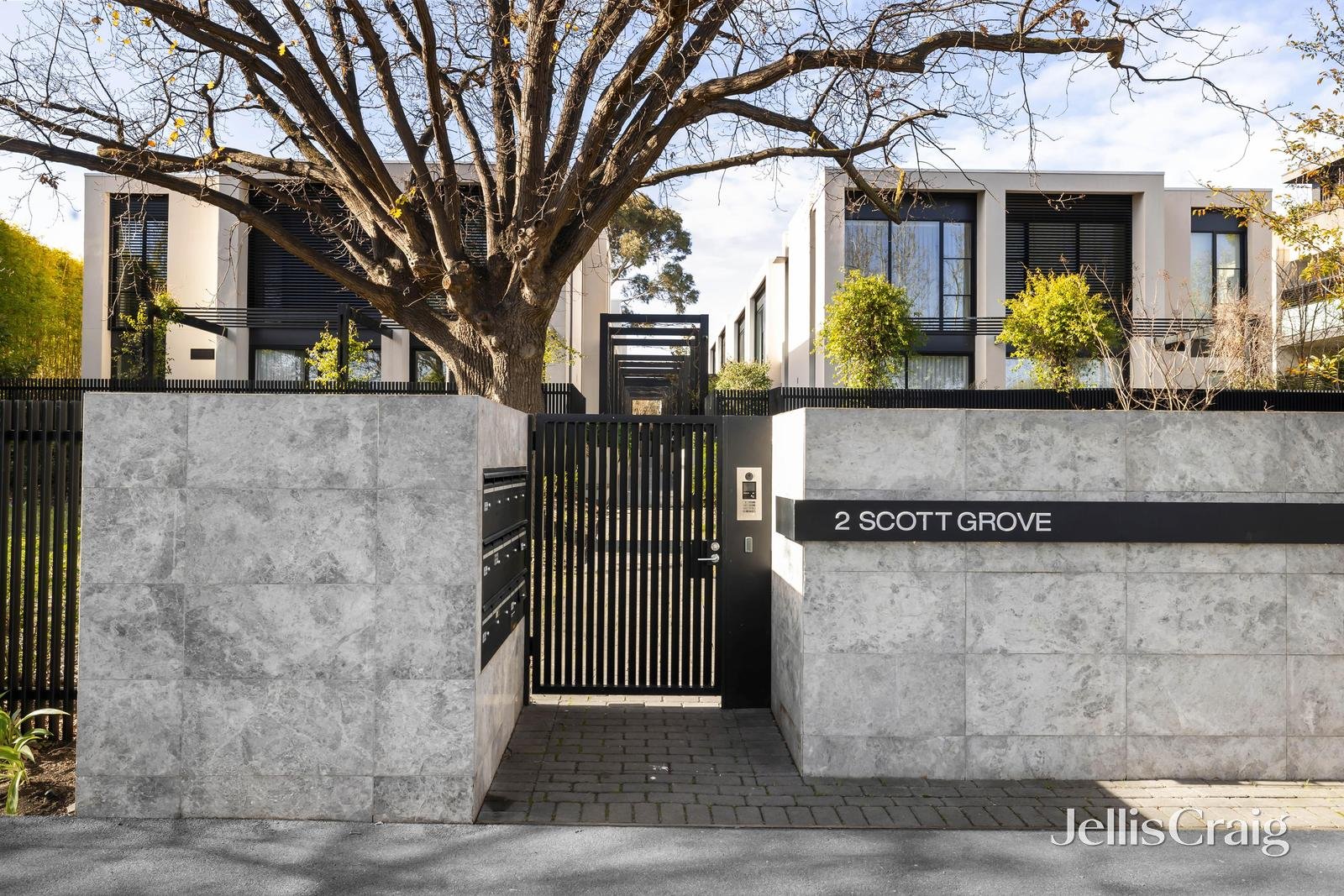 4/2 Scott Grove, Glen Iris image 1
