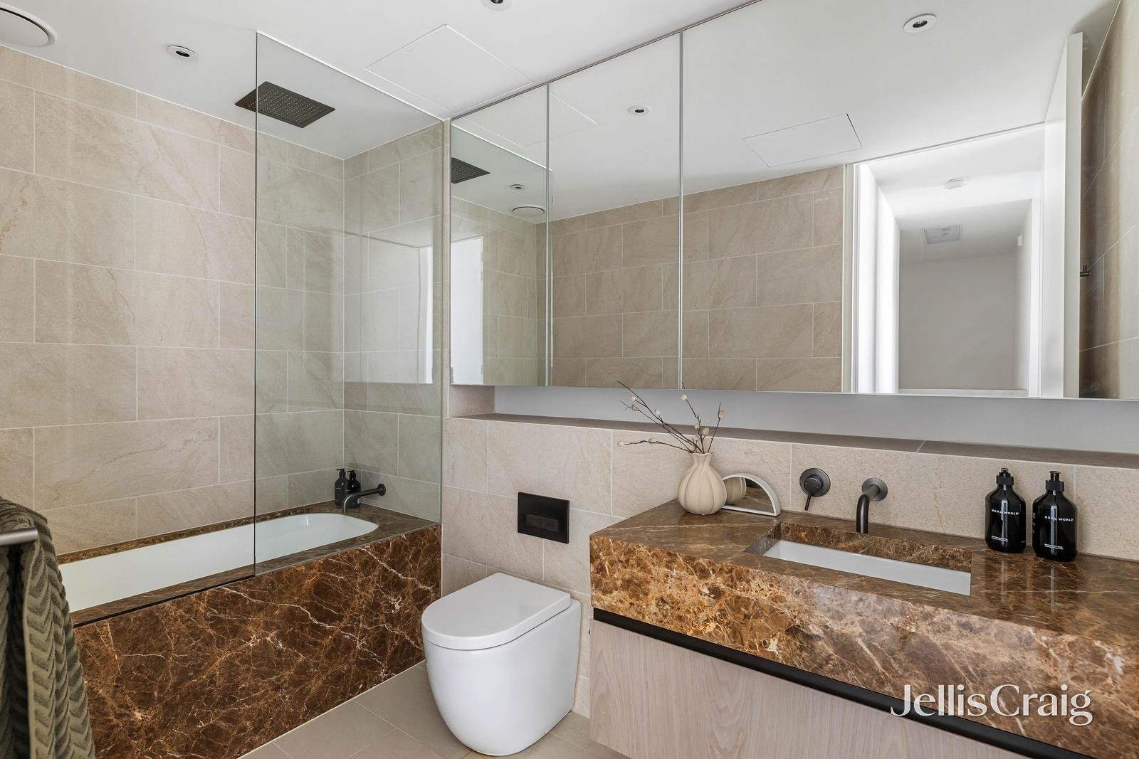 4/2 Scott Grove, Glen Iris image 12